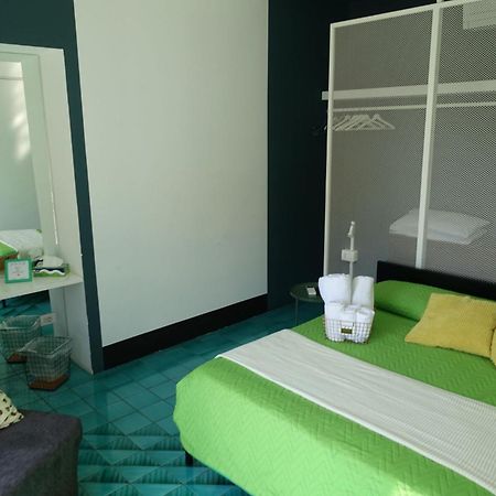 Ninina Boutique Suites Salerno Buitenkant foto