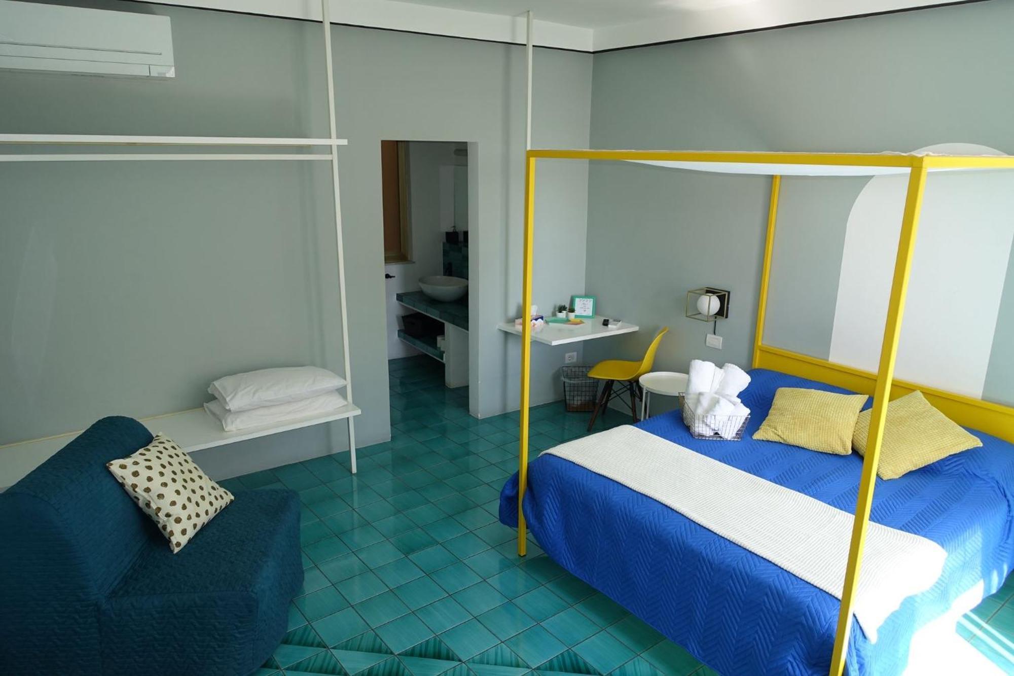 Ninina Boutique Suites Salerno Buitenkant foto