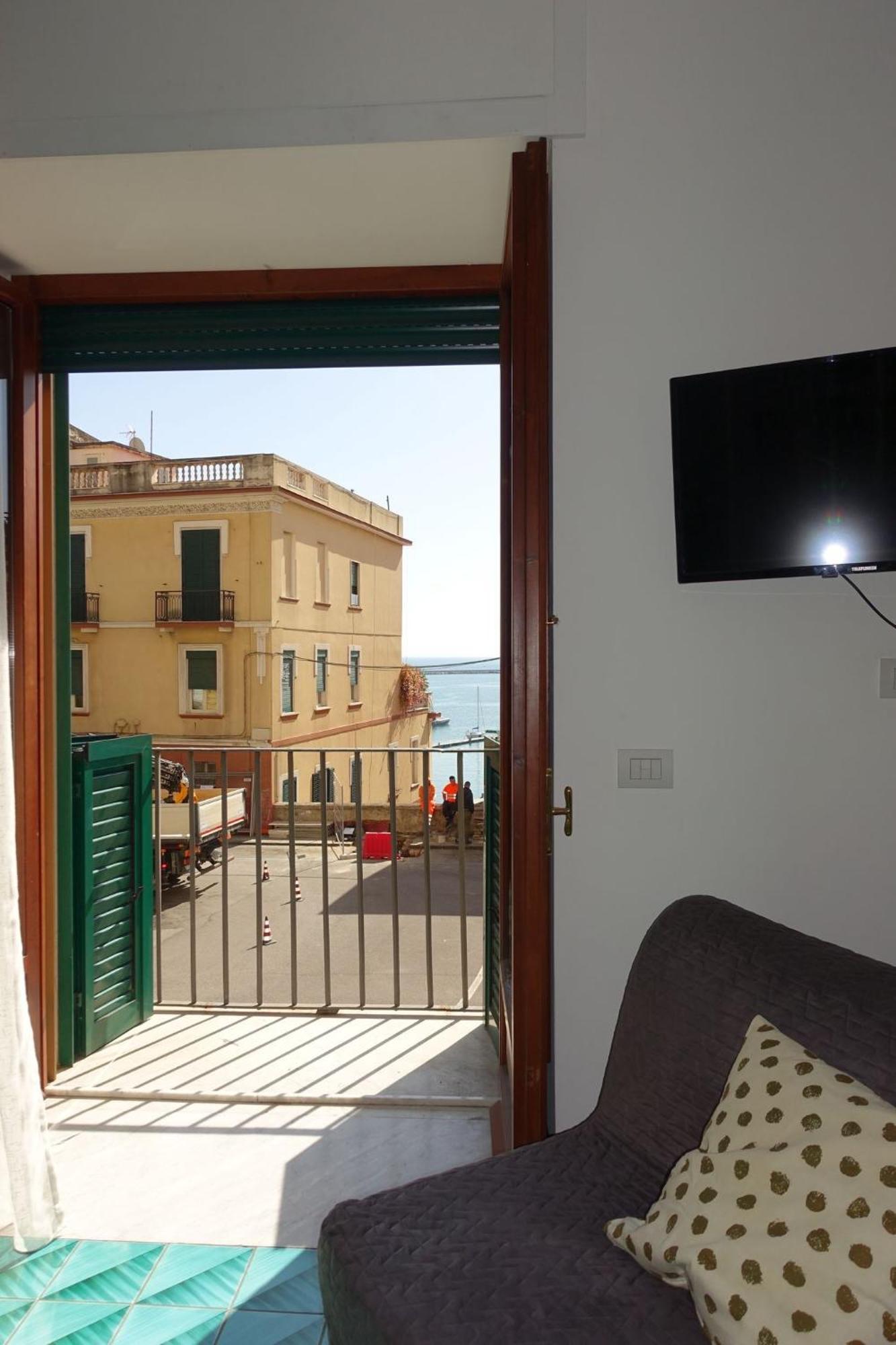 Ninina Boutique Suites Salerno Buitenkant foto