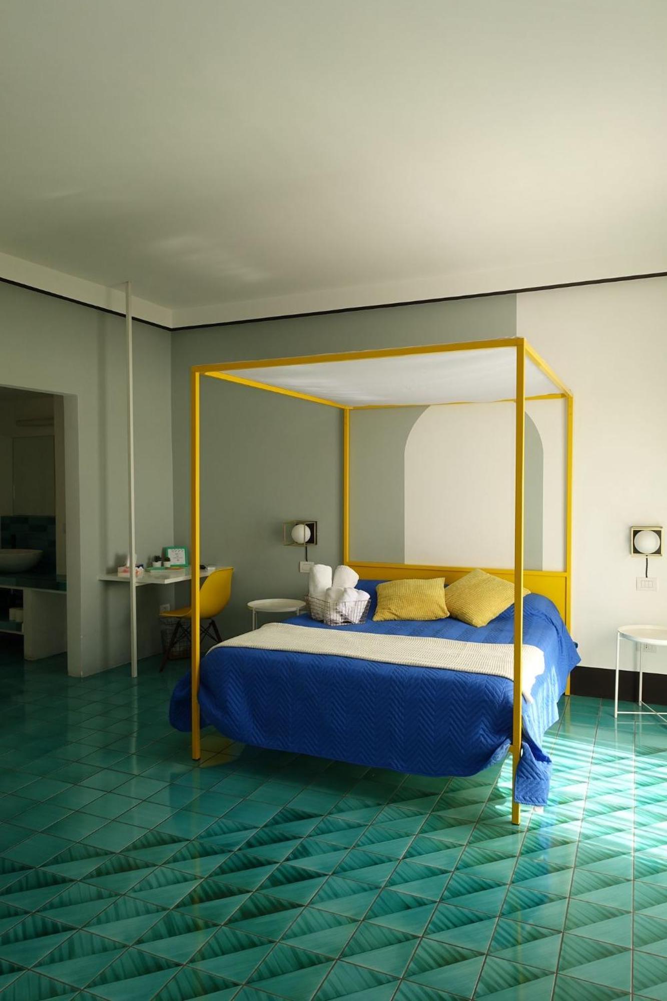 Ninina Boutique Suites Salerno Buitenkant foto