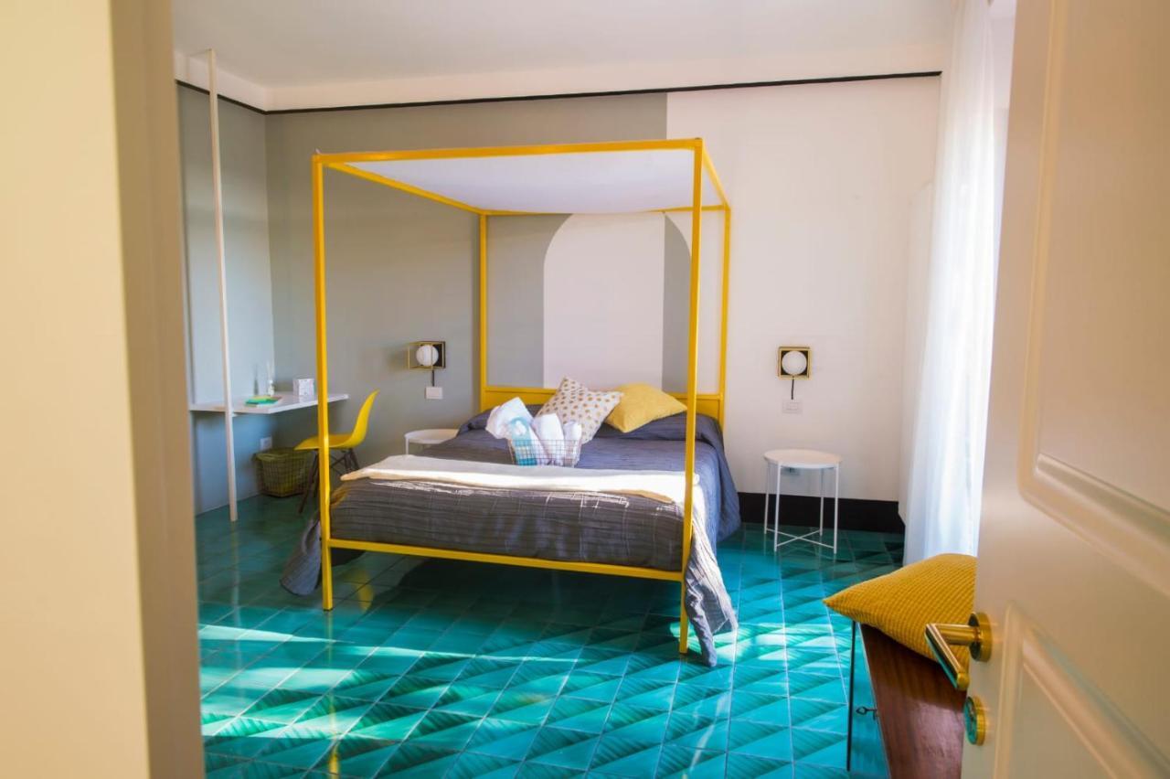 Ninina Boutique Suites Salerno Buitenkant foto