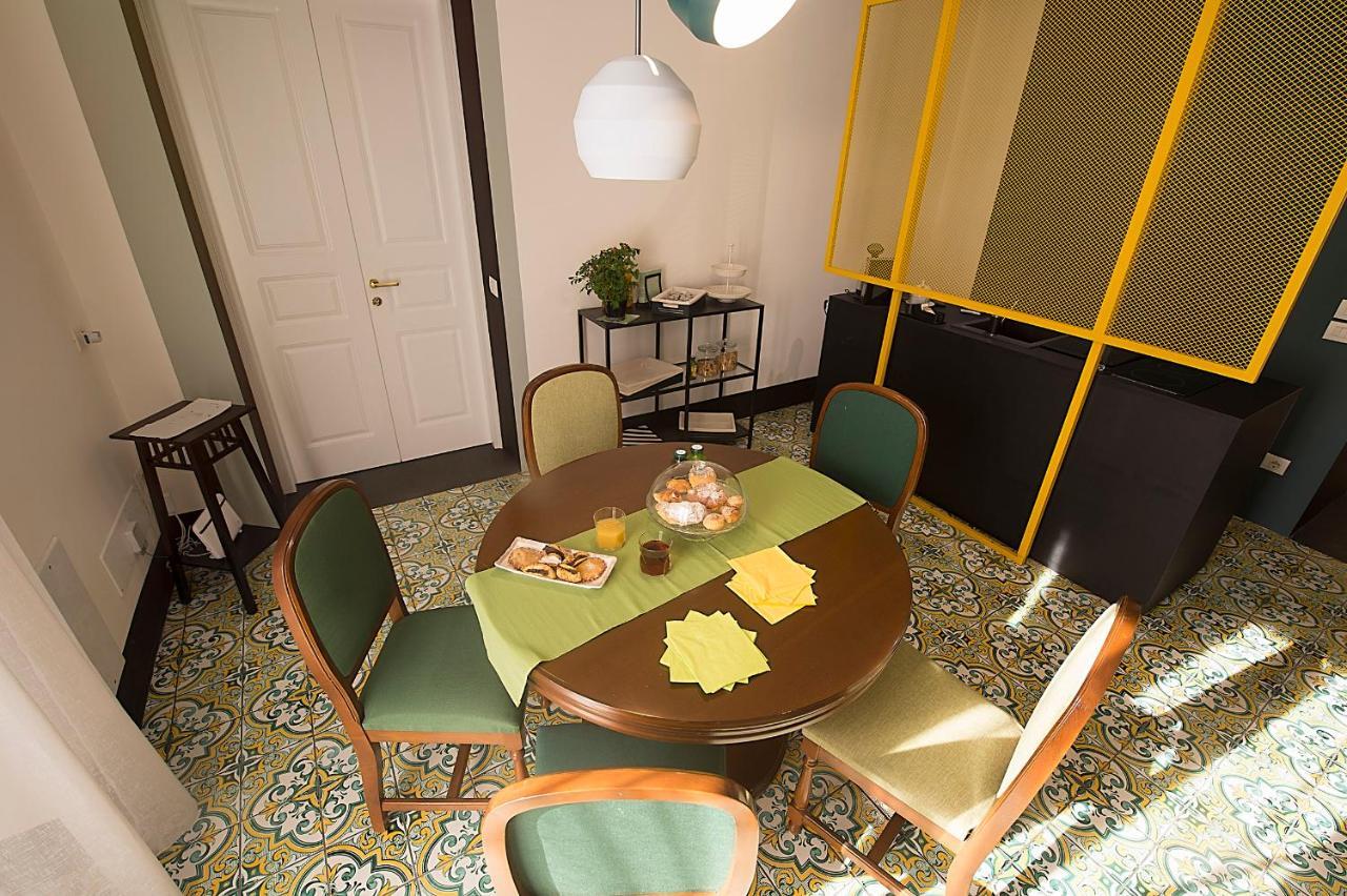 Ninina Boutique Suites Salerno Buitenkant foto